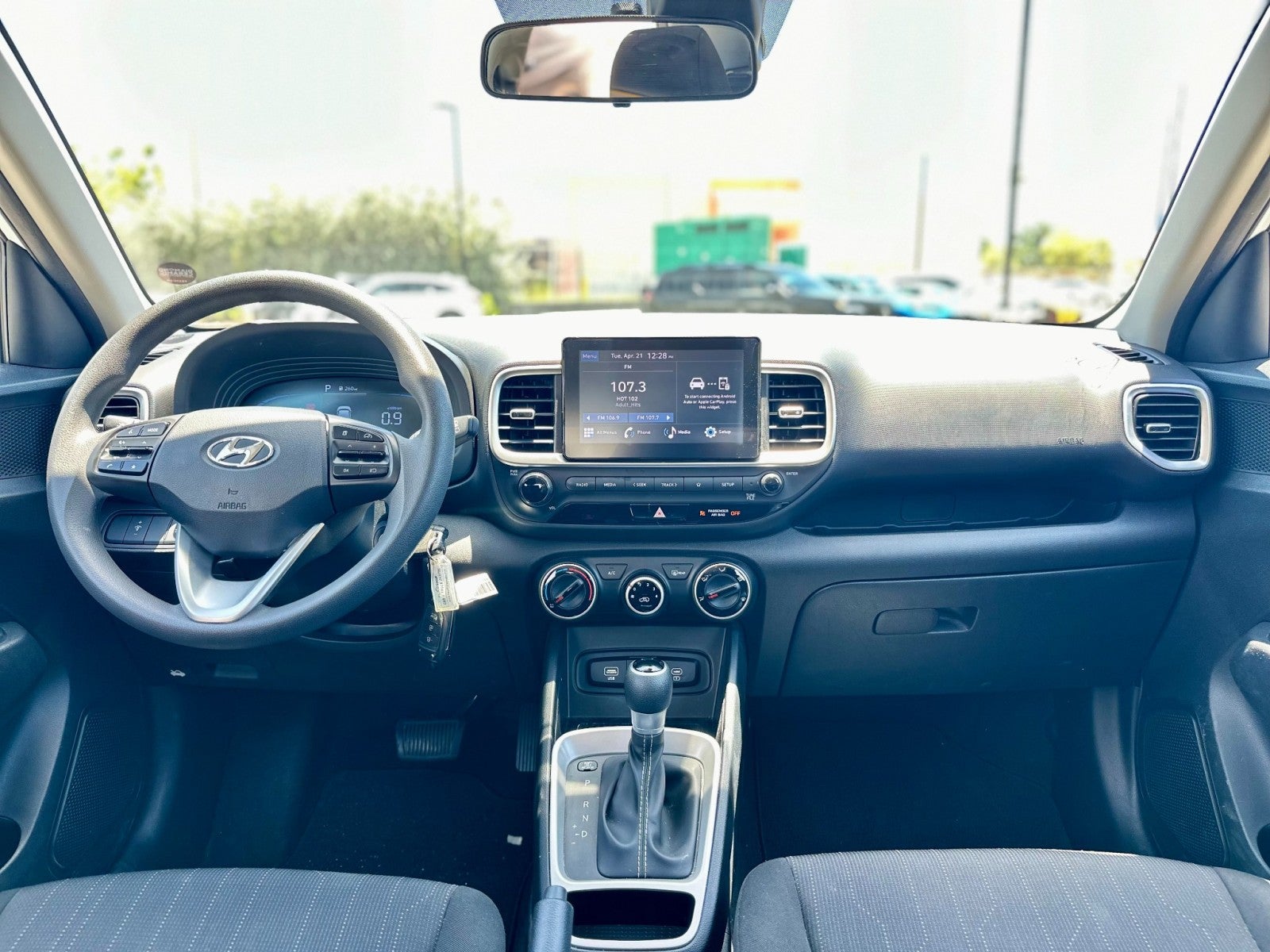 2024 Hyundai Venue SE